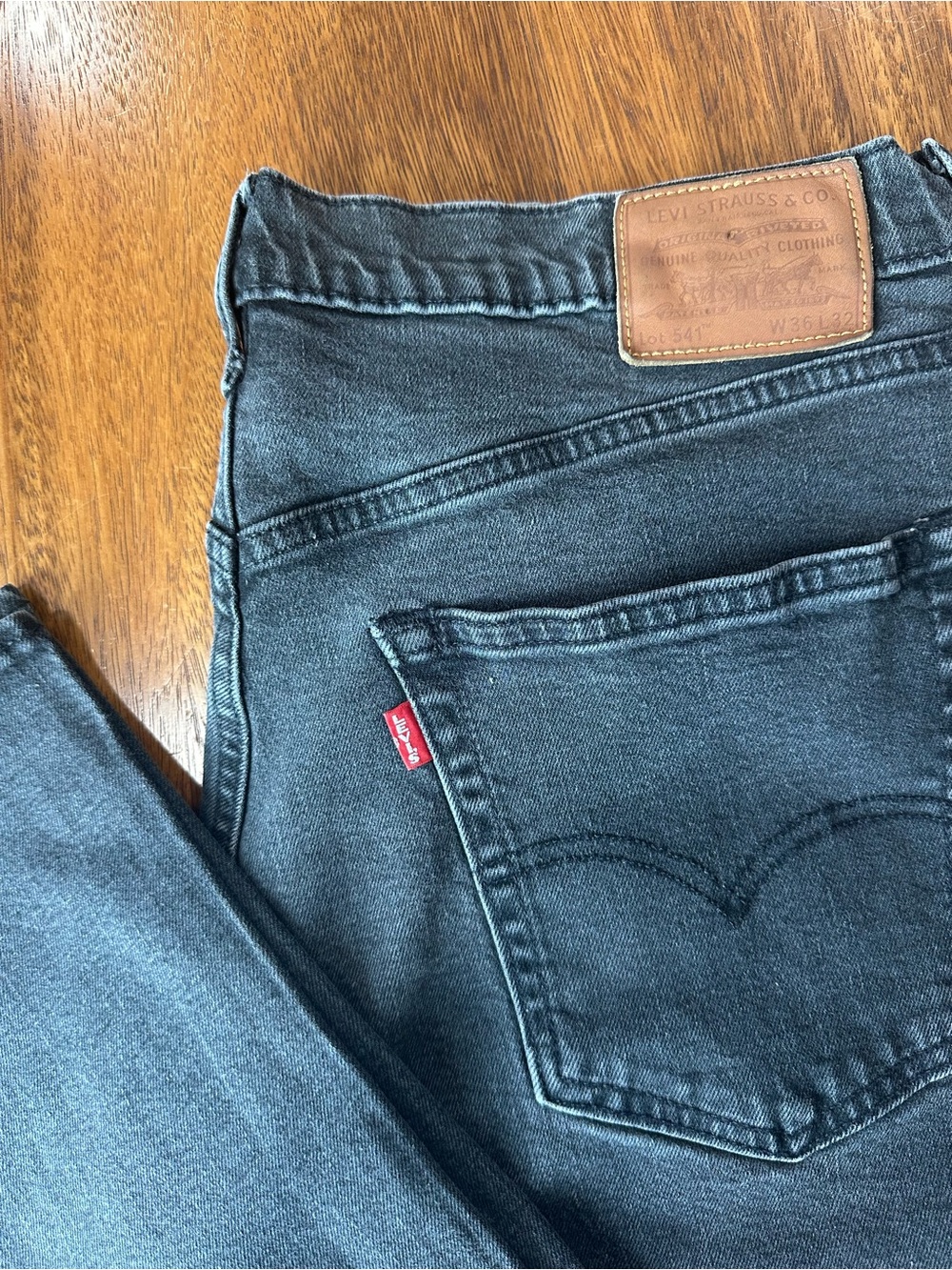 Levis 541 Premium Black Denim Regular Fit Jean Size 36x32 Actual 35x29 Big E